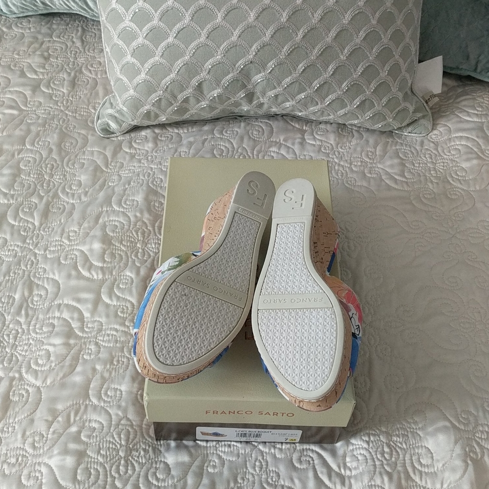 Shoes - Picture 2 of 2